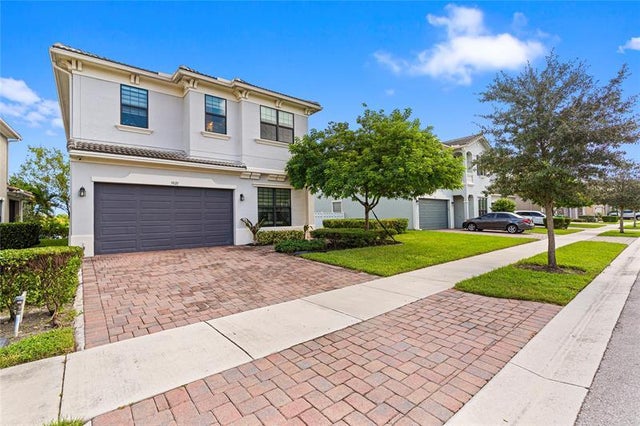 2 of 67 - 3821 Nw 87th Way, Coral Springs, FL