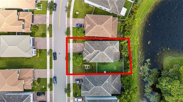 4 of 67 - 3821 Nw 87th Way, Coral Springs, FL