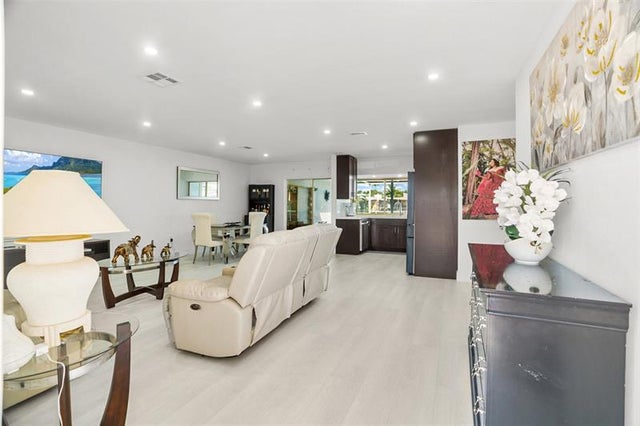 4 of 42 - 6613 Dahlia Dr, Miramar, FL