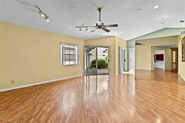 5 of 39 - 1487 Garden Rd, Weston, FL