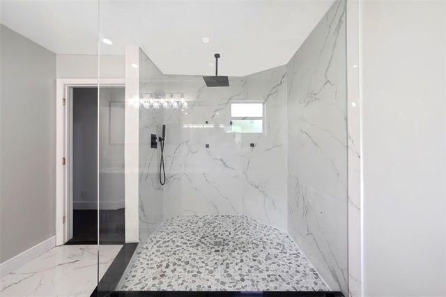 5 of 58 - 2687 Oak Park Cir, Davie, FL