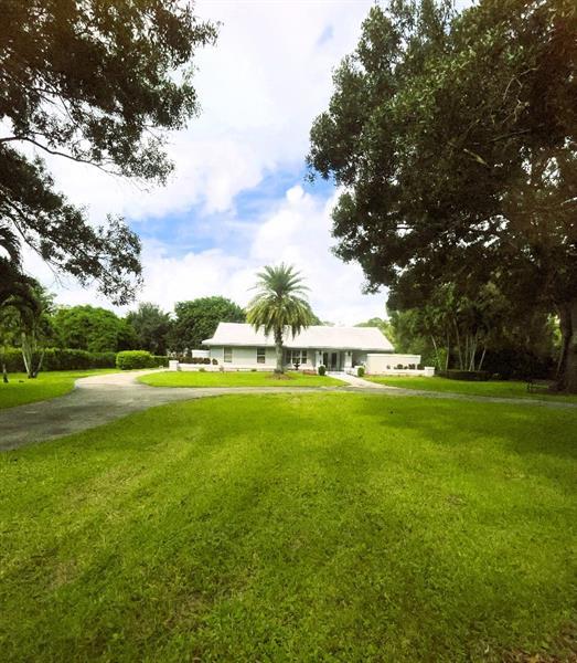 2 of 40 - 14183 Greentree Trl, Wellington, FL