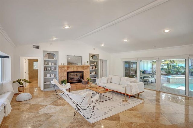 5 of 52 - 2740 Ne 29th St, Fort Lauderdale, FL