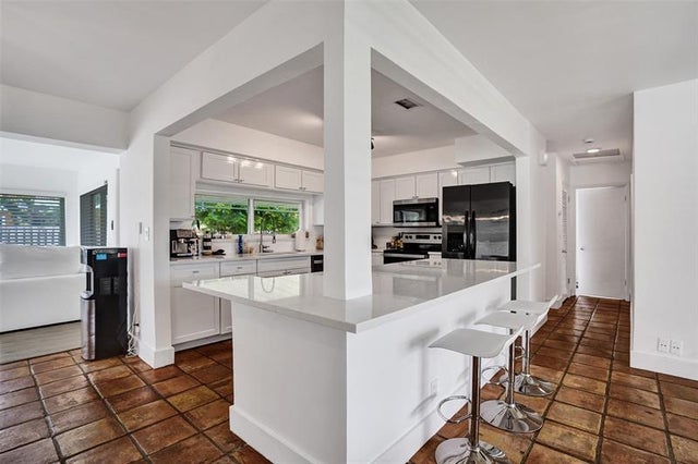 5 of 52 - 2136 Ne 3rd Way, Boca Raton, FL