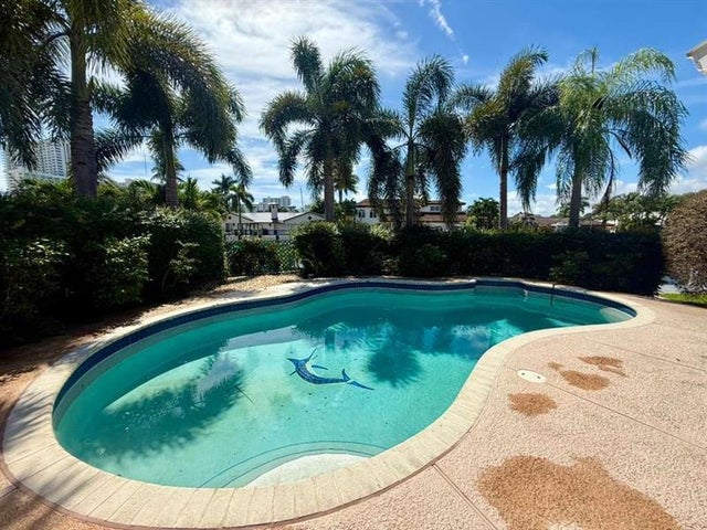 4 of 18 - 47 Fort Royal Is, Fort Lauderdale, FL