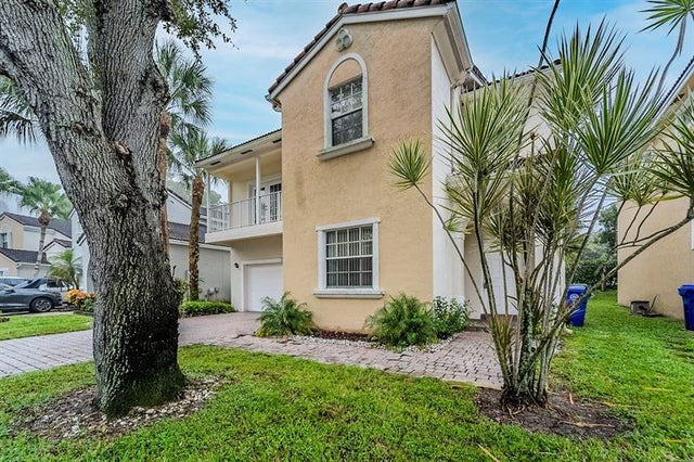 3 of 38 - 7478 Nw 17th Dr, Hollywood, FL