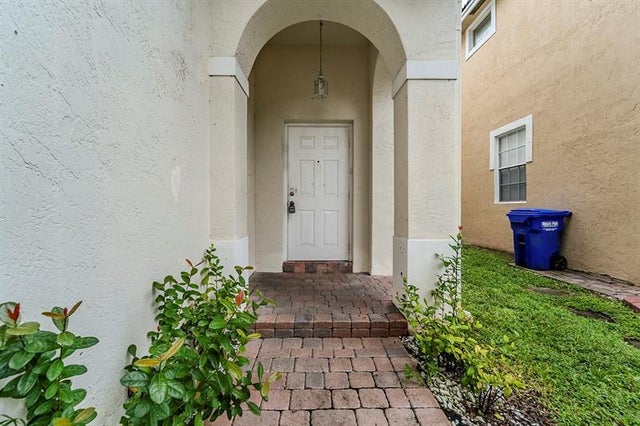 4 of 38 - 7478 Nw 17th Dr, Hollywood, FL