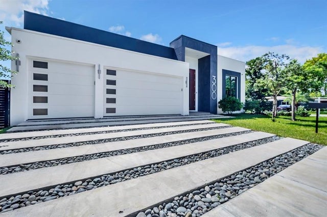 4 of 47 - 300 Ne 21st Ct, Wilton Manors, FL