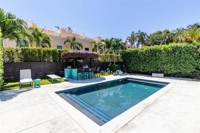 5 of 69 - 912 Ne 17th Ter, Fort Lauderdale, FL