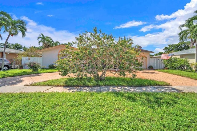 3 of 44 - 7950 Nw 8th Ct, Margate, FL