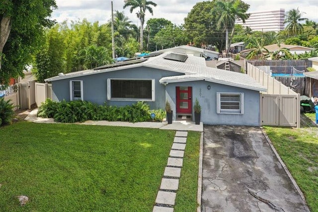 2 of 27 - 5901 Ne 2nd Ter, Oakland Park, FL