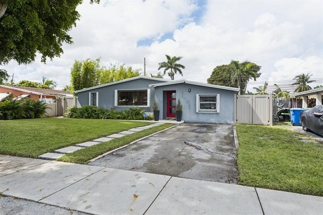 3 of 27 - 5901 Ne 2nd Ter, Oakland Park, FL