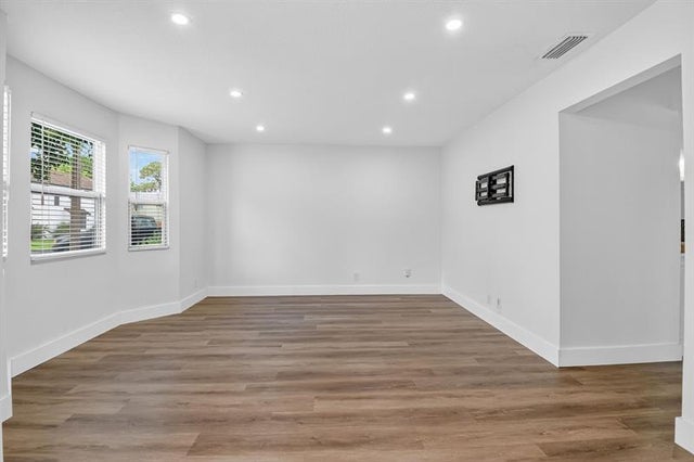 5 of 52 - 5843 Thisledown Ct, West Palm Beach, FL