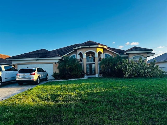 2 of 35 - 874 Sw Mccracken Ave, Port St. Lucie, FL