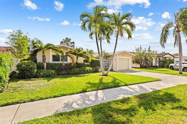 2 of 28 - 1316 Arthur St, Hollywood, FL