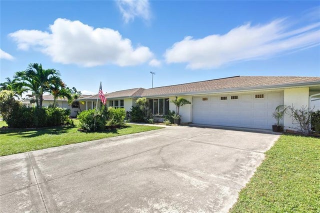 2 of 42 - 133 Peckham St Se, Port Charlotte, FL