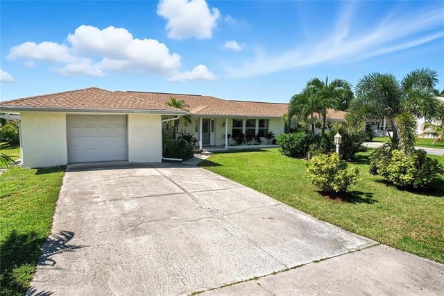 3 of 42 - 133 Peckham St Se, Port Charlotte, FL