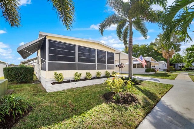4 of 32 - 5122 Nw 1st Ave, Deerfield Beach, FL