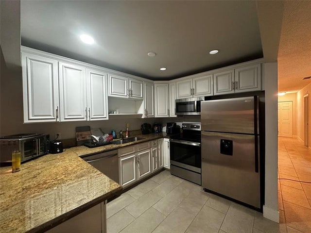 3 of 14 - 10620 Nw 37th St, Coral Springs, FL