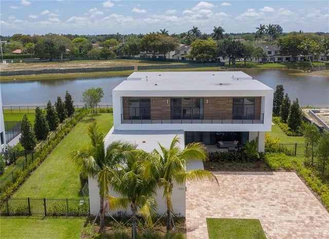 4 of 22 - 16552 Botaniko Dr S, Fort Lauderdale, FL