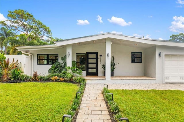 2 of 57 - 1080 E Country Club Cir, Plantation, FL