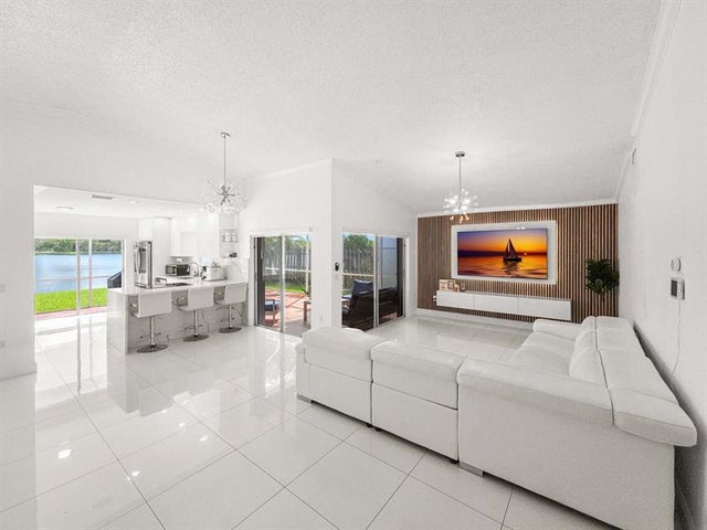 3 of 23 - 5090 Nw 54th St, Coconut Creek, FL