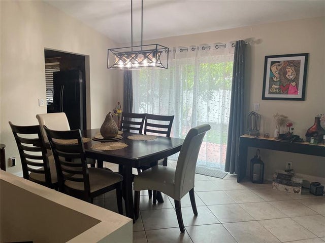 5 of 17 - 8311 Nw 53rd Ct, Lauderhill, FL