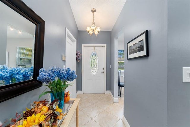2 of 33 - 21314 Chinaberry Dr, Boca Raton, FL