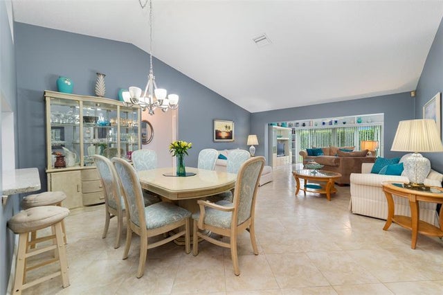 5 of 33 - 21314 Chinaberry Dr, Boca Raton, FL