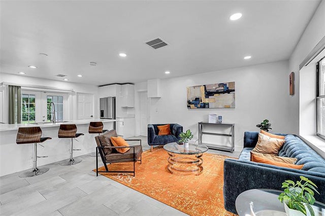 5 of 48 - 400 Ne 26th Dr, Wilton Manors, FL