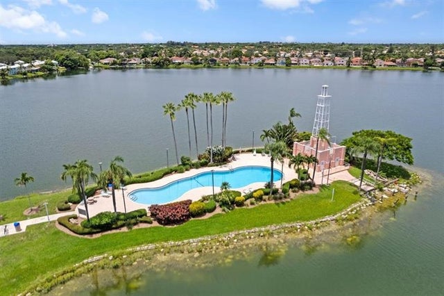 5 of 47 - 3218 W Buena Vista Dr, Margate, FL