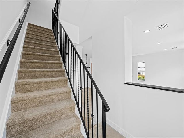 4 of 37 - 802 Sw 13th Street, Fort Lauderdale, FL