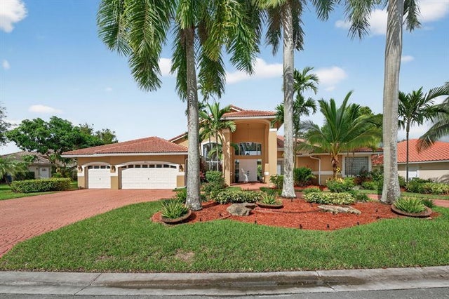 3 of 70 - 10211 Nw 50th Pl, Coral Springs, FL