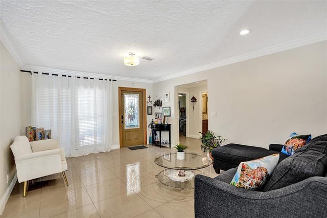 4 of 39 - 1844 Nw 81st Ave, Coral Springs, FL