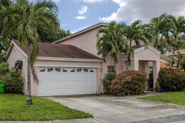 1 of 7 - 9462 Nw 52nd Pl, Sunrise, FL