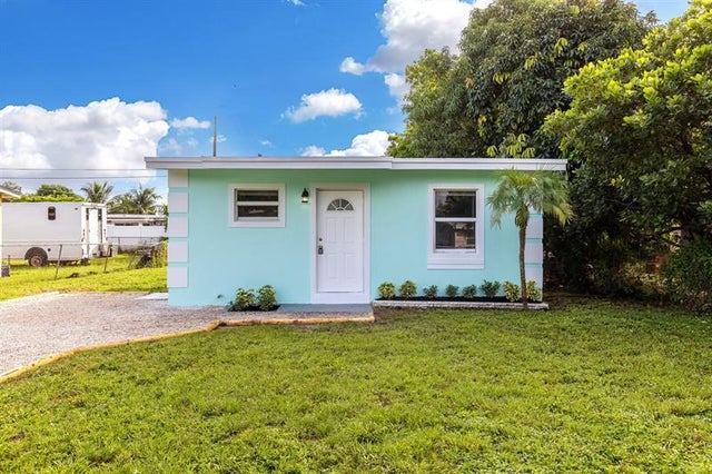 1 of 20 - 1729 Lauderdale Manor Drive, Fort Lauderdale, FL