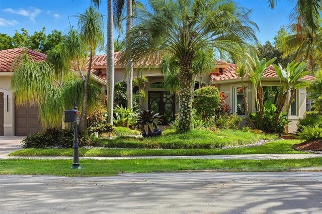 2 of 53 - 397 Mallard Ln, Weston, FL