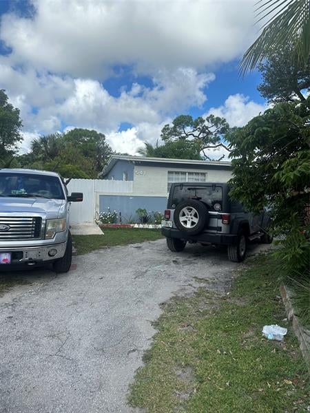 2 of 3 - 541 Nw 33rd Ave, Lauderhill, FL