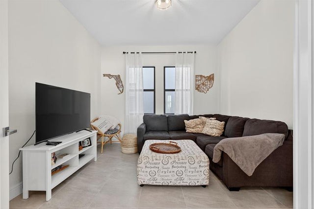 4 of 59 - 12155 N Baypoint Cir, Parkland, FL