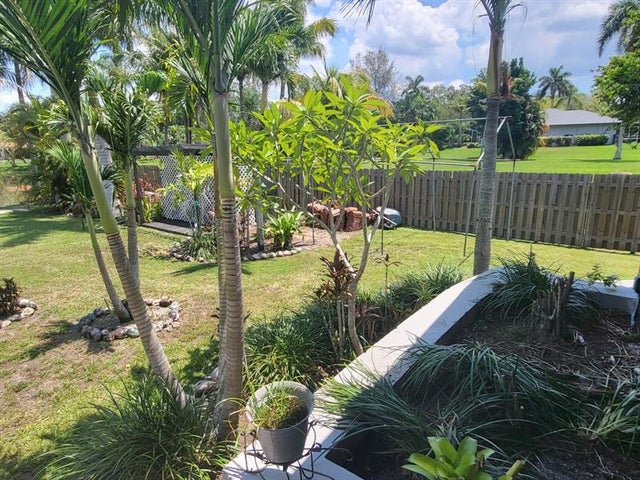 4 of 30 - 11081 Sw 30th Ct, Davie, FL