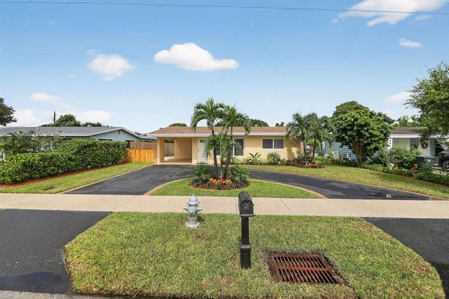 2 of 41 - 245 Sw 3rd St, Boca Raton, FL