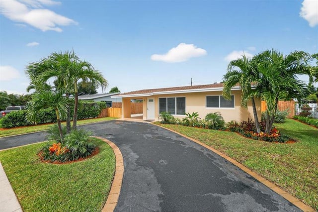 3 of 41 - 245 Sw 3rd St, Boca Raton, FL