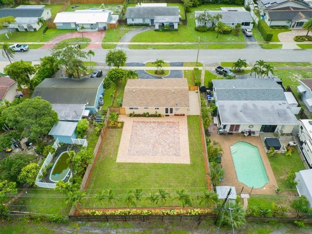 4 of 41 - 245 Sw 3rd St, Boca Raton, FL