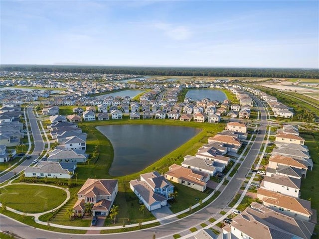3 of 35 - 14965 Redcove Pl, Loxahatchee, FL