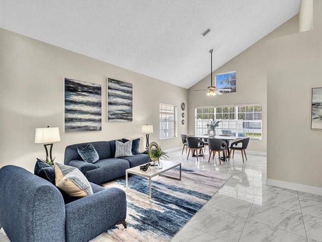 5 of 56 - 235 Somerset Way, Weston, FL