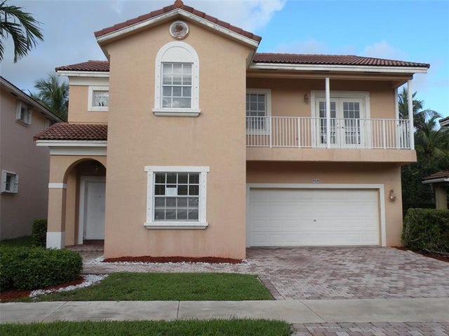 1 of 23 - 958 Nw 127th Ave, Coral Springs, FL
