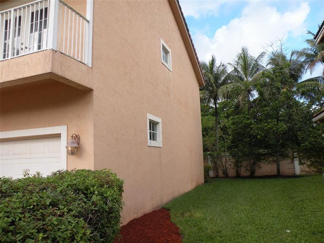4 of 23 - 958 Nw 127th Ave, Coral Springs, FL