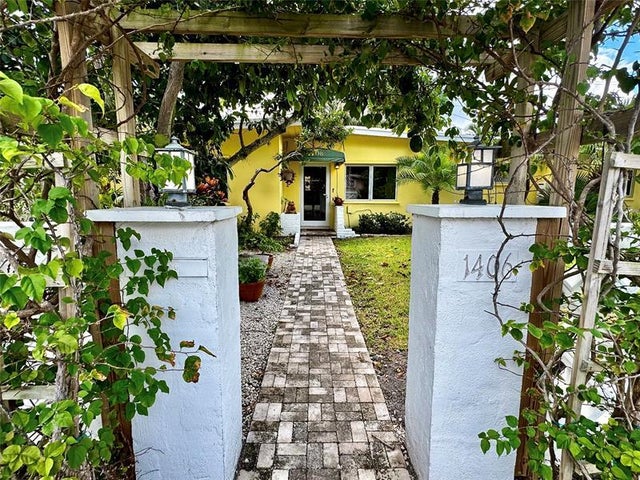 1 of 5 - 1406 Ne 15th St, Fort Lauderdale, FL