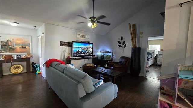 1 of 16 - 4105 Clearview Ter, West Palm Beach, FL