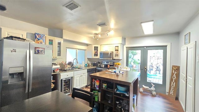 3 of 16 - 4105 Clearview Ter, West Palm Beach, FL